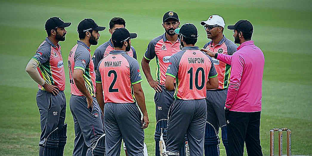 চার পেসারের পর ডি জর্জি: ডারবান টেস্টের আগে দক্ষিণ আফ্রিকার আসল সংকট কোথায়