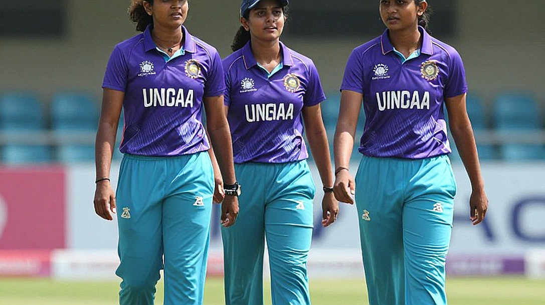 তিন দিন আর ঠান্ডা হয়ে যাওয়া ভাত: আবুধাবিতে শান্তর অপেক্ষা, আর বাংলাদেশের আসল প্রশ্ন তিন দিন আর ঠান্ডা হয়ে যাওয়া ভাত: আবুধাবিতে শান্তর অপেক্ষা, আর বাংলাদেশের আসল প্রশ্ন