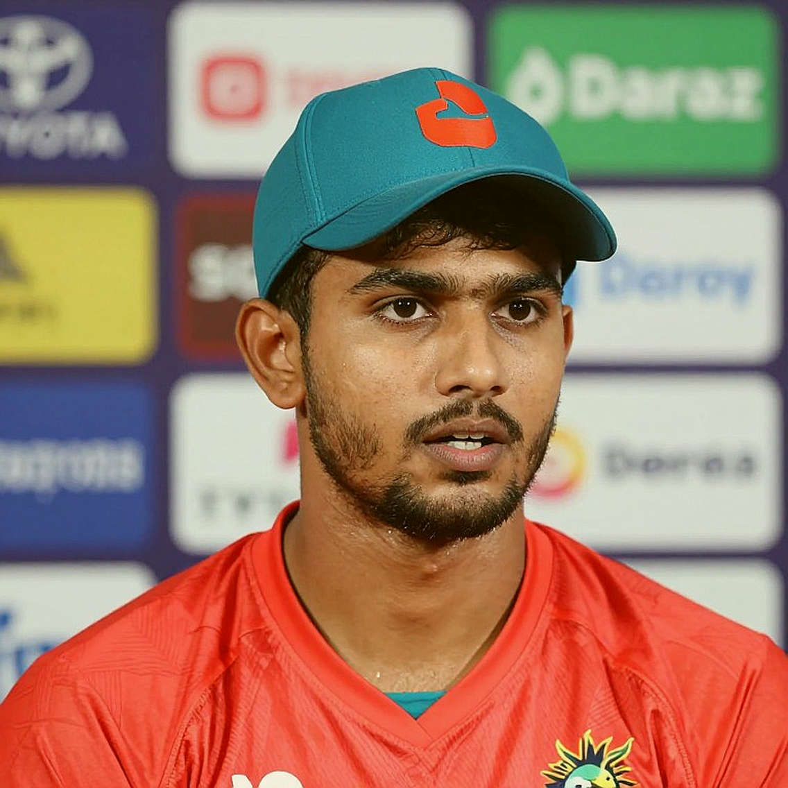 হংকং সিক্সেসের ছয় ওভার: সক্রিয় আইপিএল তারকা, নীরব এনওসি এবং একটি ফাঁকা দরজা