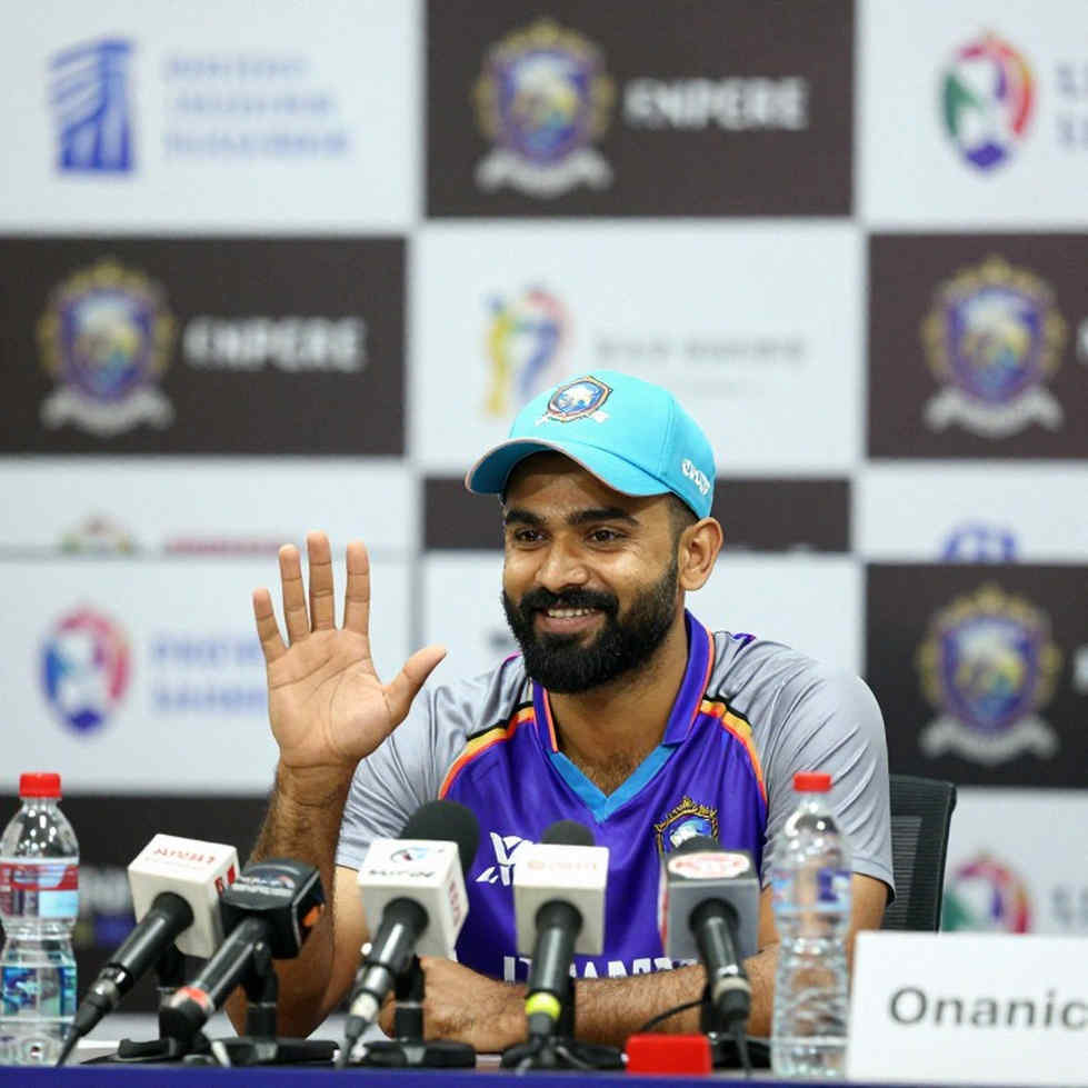 Bhuvneshwar's Recall: A 28-Wicket Ledger, the 7.95 Overstatement, and New Zealand's Seam Conditions Bhuvneshwar's Recall: A 28-Wicket Ledger, the 7.95 Overstatement, and New Zealand's Seam Conditions